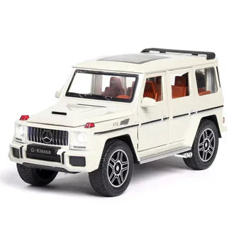 Mercedes Benz G-klessa G-63- Diecast Metal Car - Scale 1:24